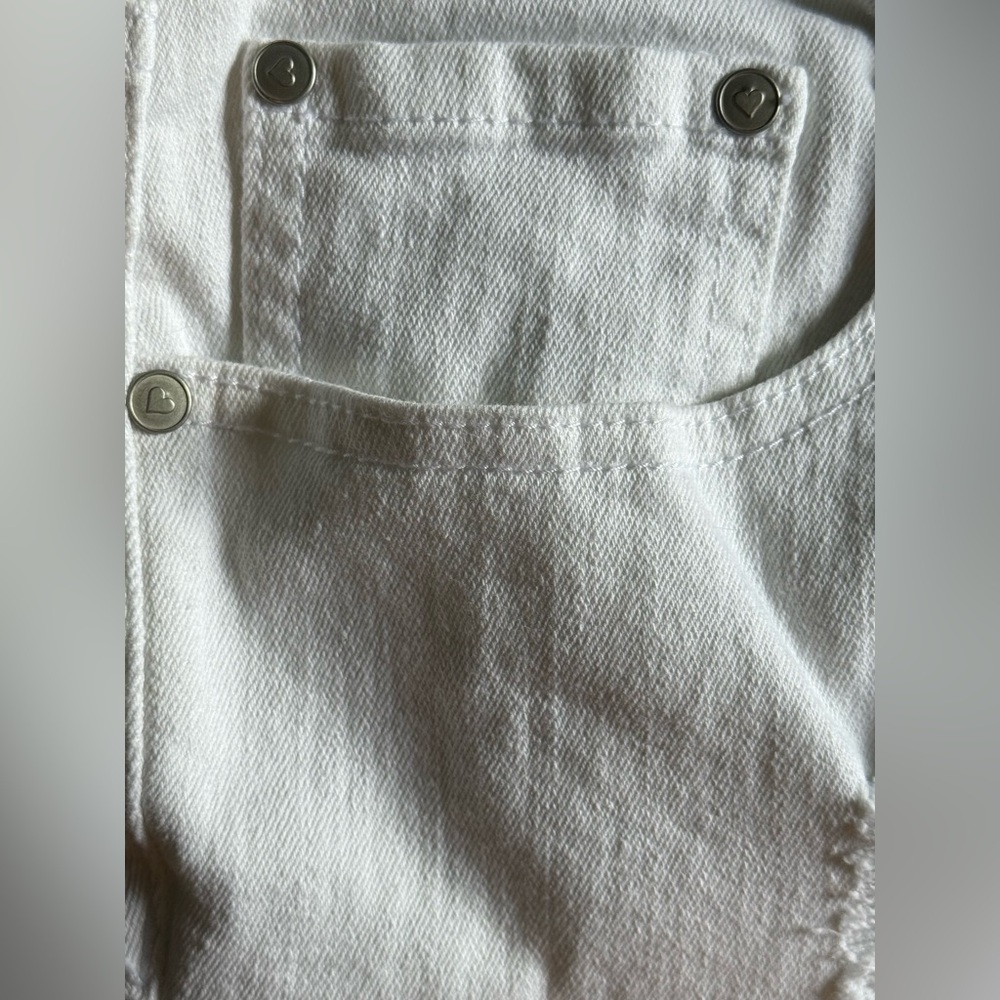 denim24/7 ladies distressed denim capris - Picture 5 of 7